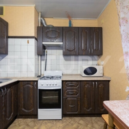 Продажа 2-комн квартиры на вторичном рынке Петергоф г, Гостилицкое ш,  д. 7 к1