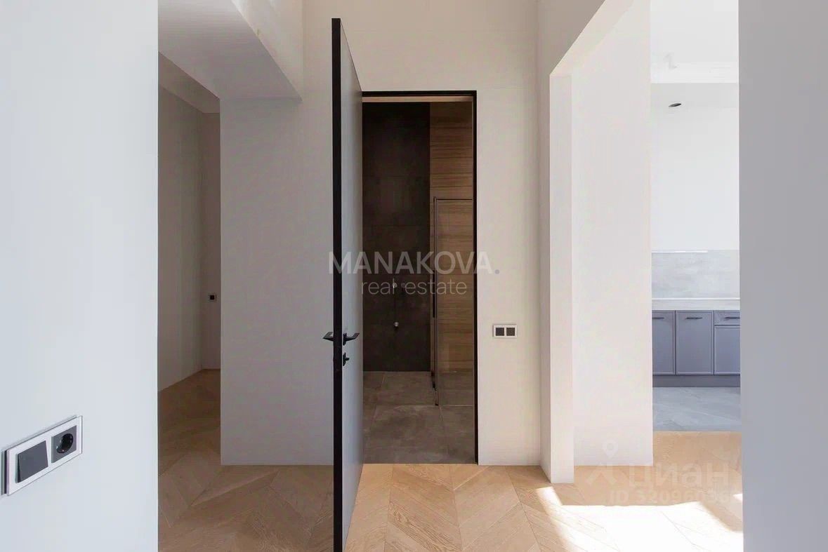 Продажа 3-комн квартиры на вторичном рынке проспект Стачек, 67К3