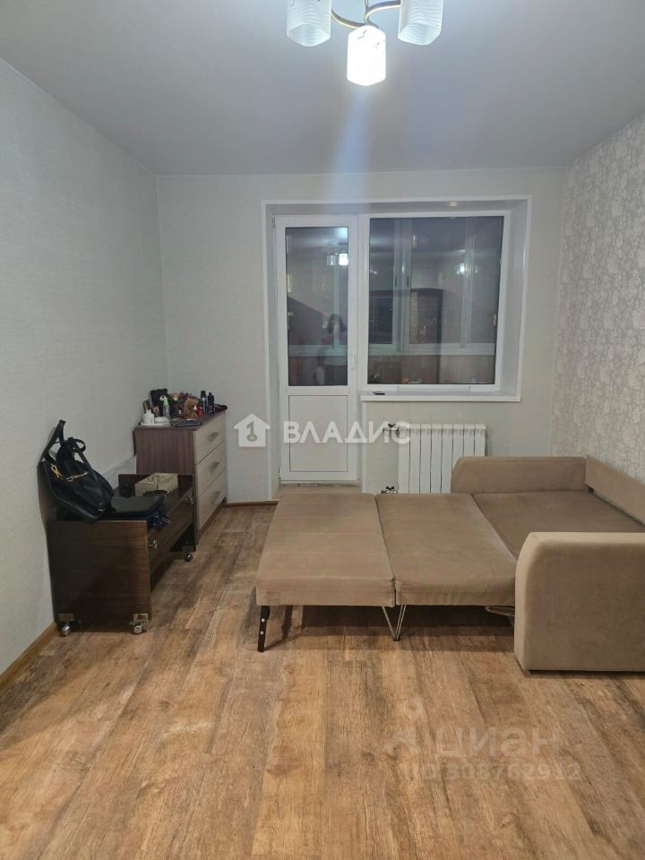 Продажа 1-комн квартиры на вторичном рынке Андреевка пгт, улица Староандреевская, 43к2