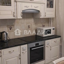 Продажа 2-комн квартиры на вторичном рынке Радиальная 6-я ул
