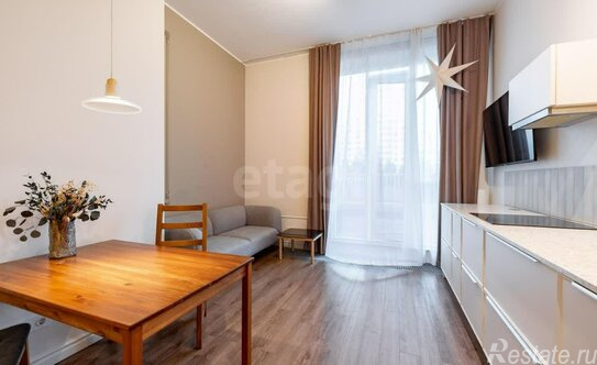 Продажа 2-комн квартиры на вторичном рынке Дыбенко ул,  д. 8,  к. 1