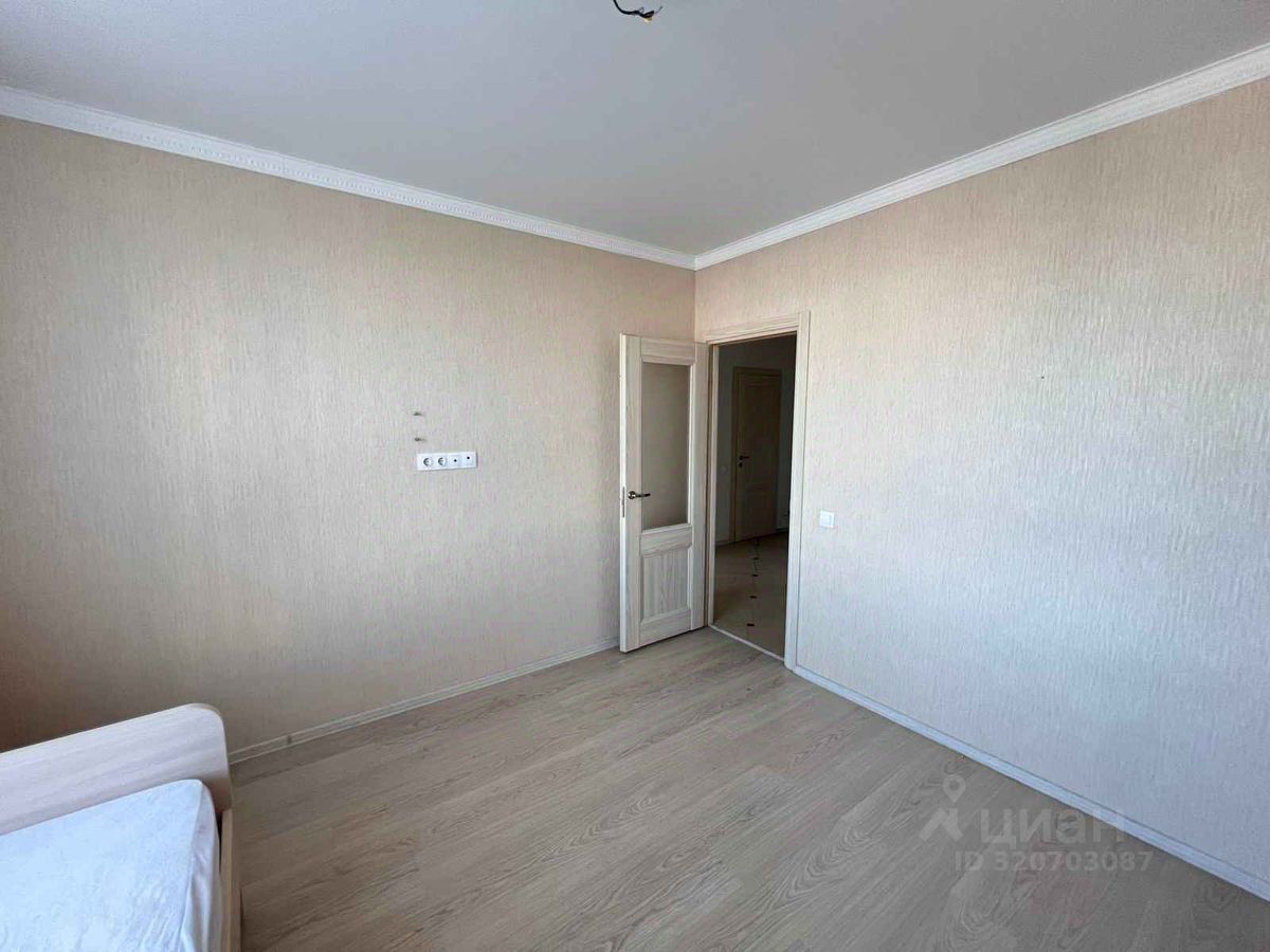 Продажа 2-комн квартиры на вторичном рынке Лобня, Окружная улица, 11к4