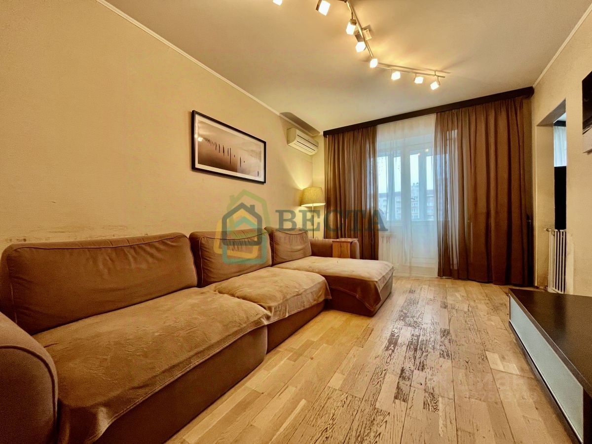 Продажа 2-комн квартиры на вторичном рынке Белградская улица, 26к9