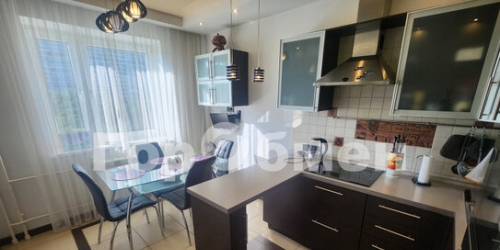 1-комн квартира ул Бажова,  д. 8