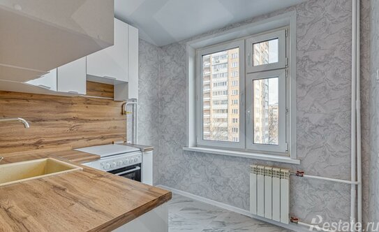 Продажа 2-комн квартиры на вторичном рынке улица Алексея Дикого,  д. 20