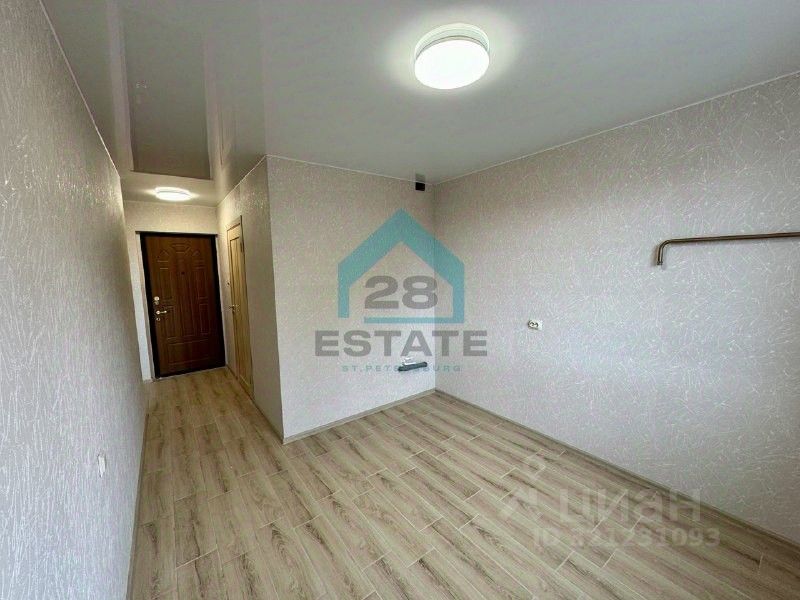 Продажа 1-комн квартиры на вторичном рынке Городок мкр, Луга, 319