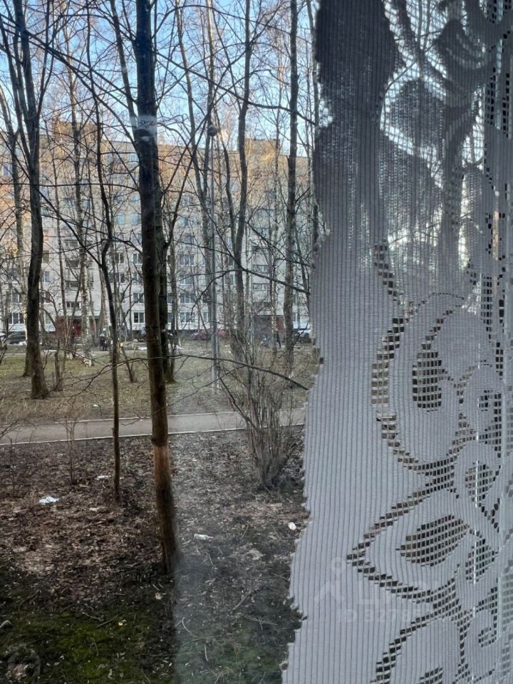 Продажа 1-комн квартиры на вторичном рынке улица Подвойского, 17к2