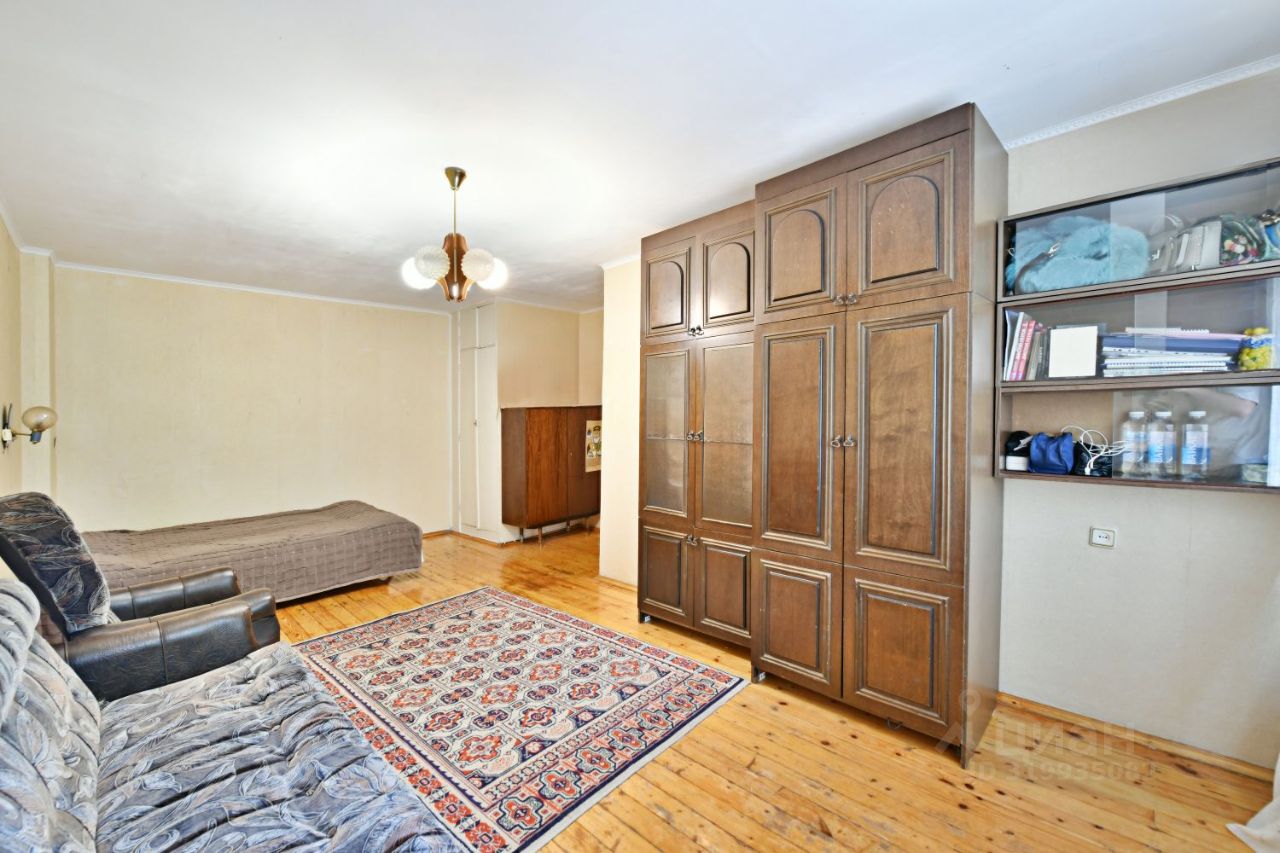 Продажа 2-комн квартиры на вторичном рынке Королев, проспект Королева, 2а