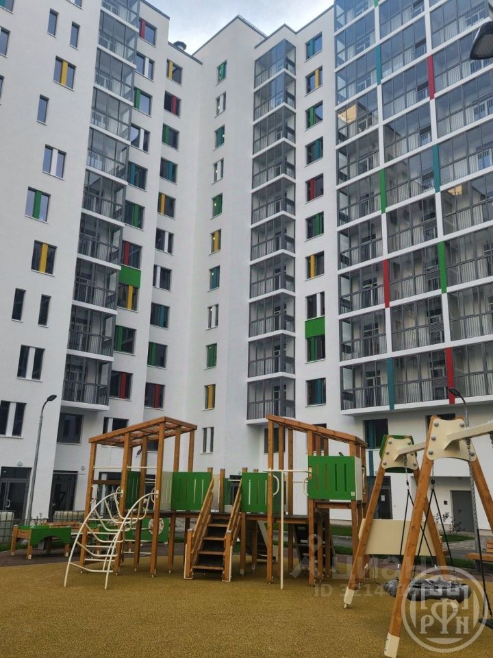 Продажа 2-комн квартиры на вторичном рынке пос. Шушары, улица Чудовская, 14к1