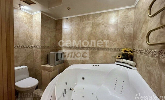 Продажа 4-комн квартиры на вторичном рынке улица Богданова