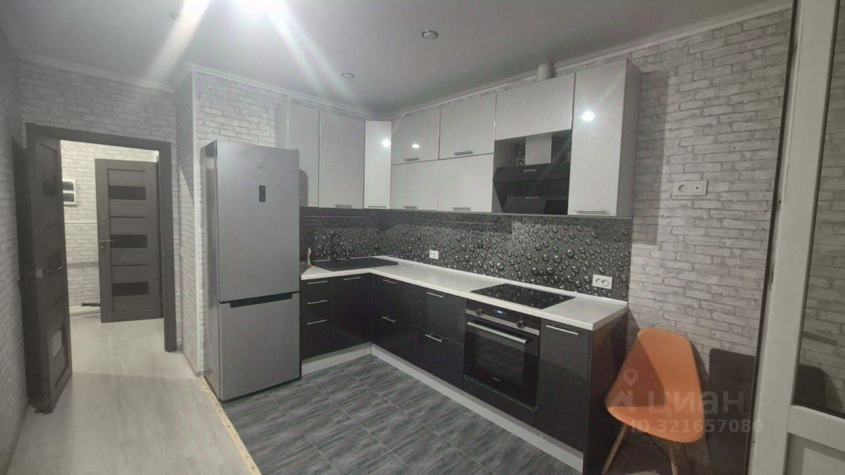 Продажа 1-комн квартиры на вторичном рынке проспект Героев, 18