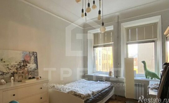 Продажа 3-комн квартиры на вторичном рынке 14-я линия,  д. 21