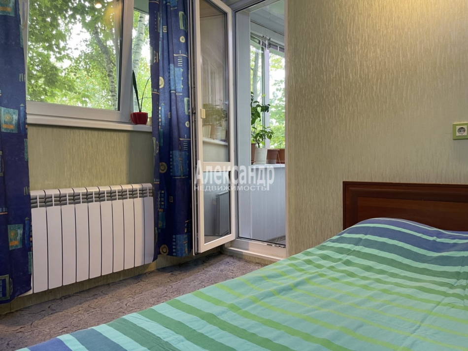 Продажа 3-комн квартиры на вторичном рынке Суздальский просп.,  д. 101