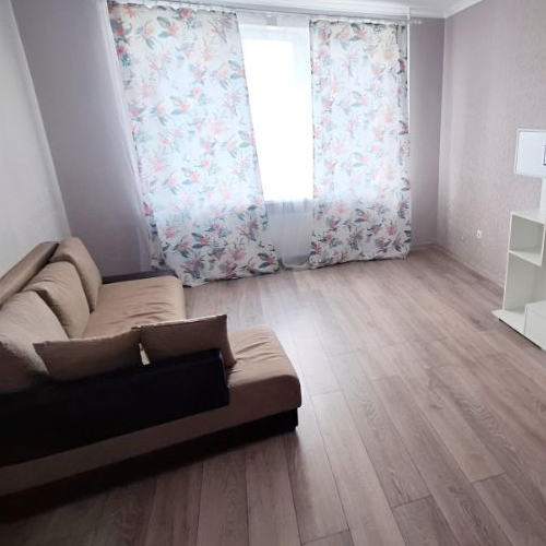 1-комн квартира улица Маршала Казакова, 58