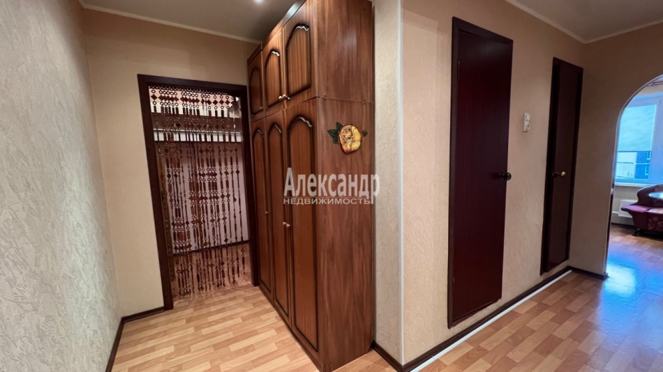 Продажа 1-комн квартиры на вторичном рынке Выборг г., Гагарина ул. ,  д. 45