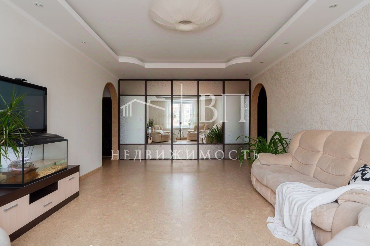 Продажа 3-комн квартиры на вторичном рынке Богатырский проспект, 22к1