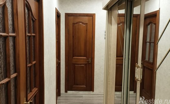 Продажа 2-комн квартиры на вторичном рынке Новоорловская улица,  д. 10 к1