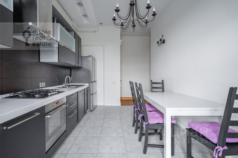 Аренда 3-комн квартиры на вторичном рынке Чистопрудный бульвар, 14С3