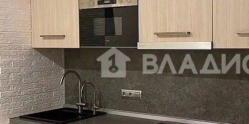 2-комн квартира улица Маршала Захарова, 22К1