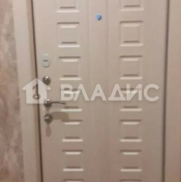 Продажа 3-комн квартиры на вторичном рынке Долгоозёрная улица,  д. 6 к1