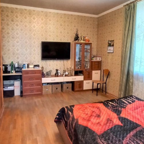 3-комн квартира улица Панфилова, 28