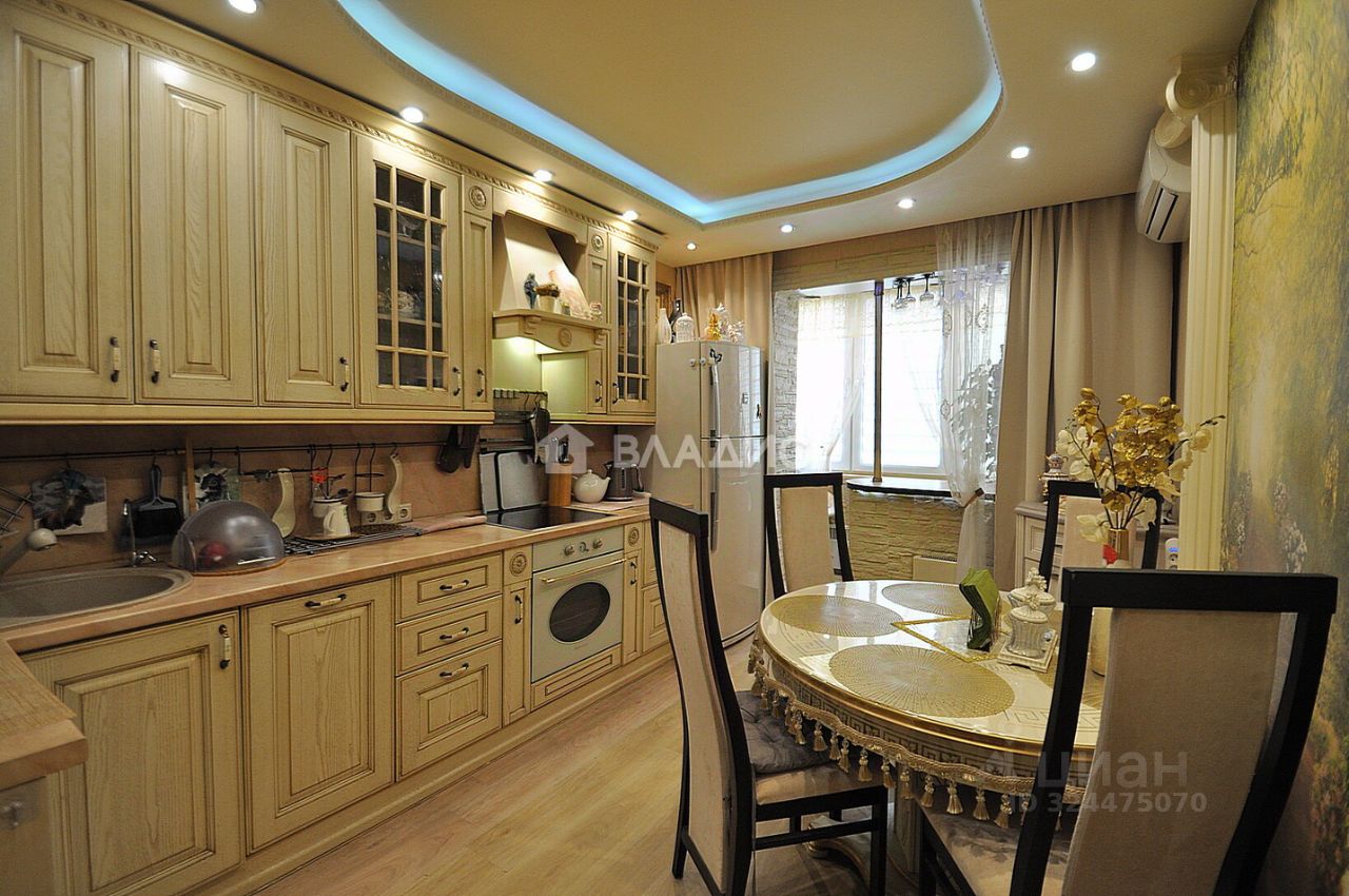 Продажа 3-комн квартиры на вторичном рынке улица Адмирала Лазарева, 19