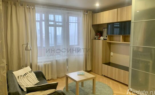 Продажа 1-комн квартиры на вторичном рынке Есенинский б-р,  д. 1/26,  к. 2