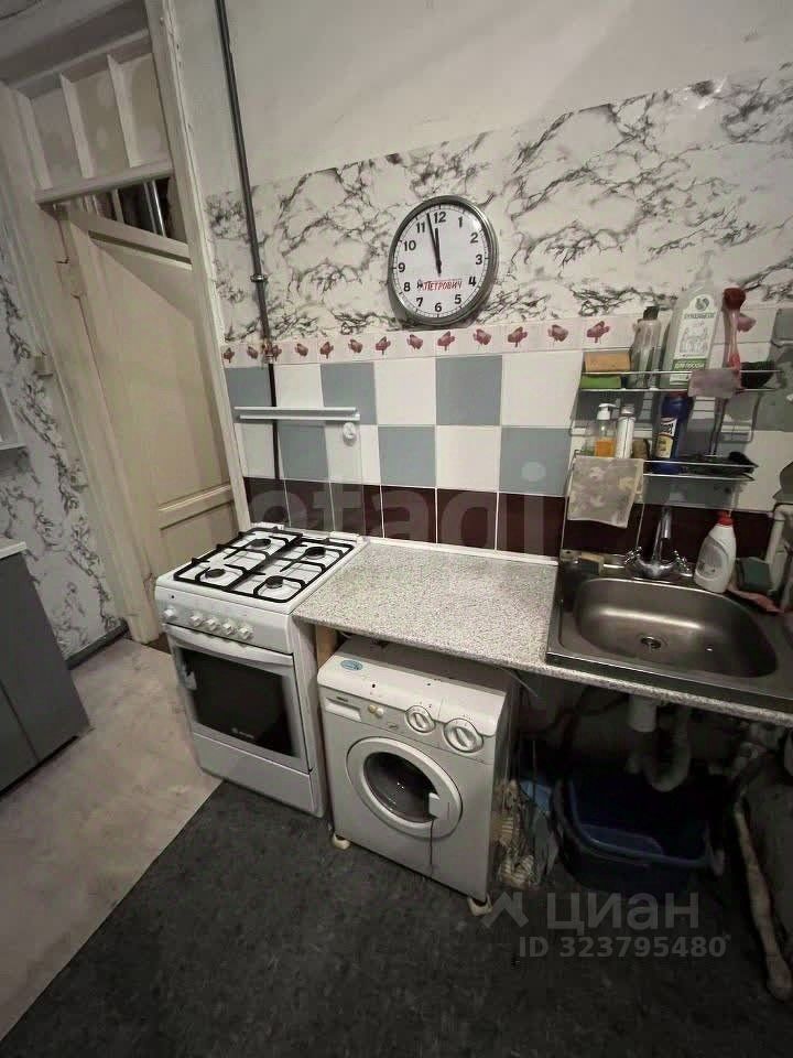 Продажа 3-комн квартиры на вторичном рынке Старорусская улица, 5/3