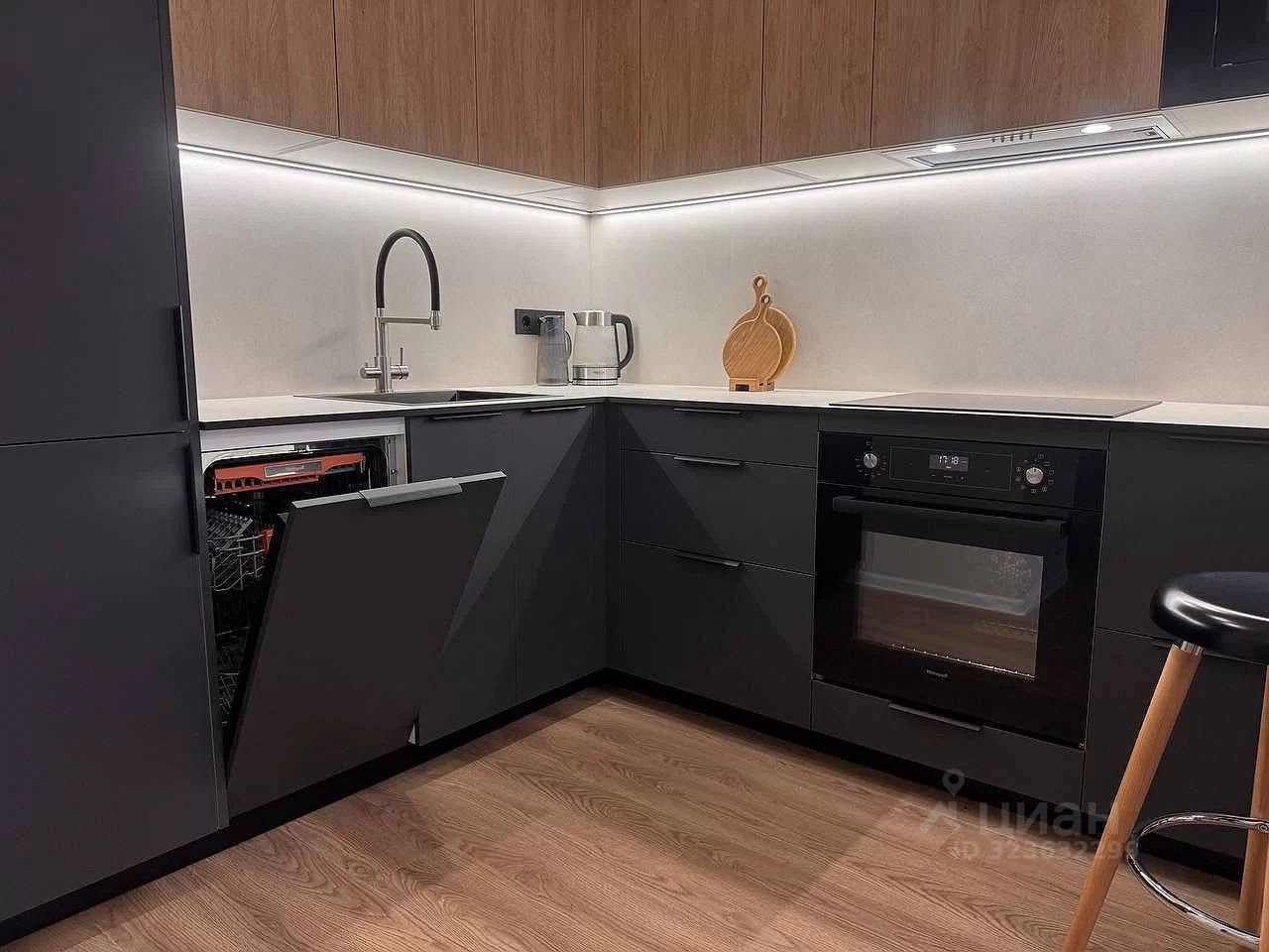 Аренда 2-комн квартиры на вторичном рынке проезд Стройкомбината, 1