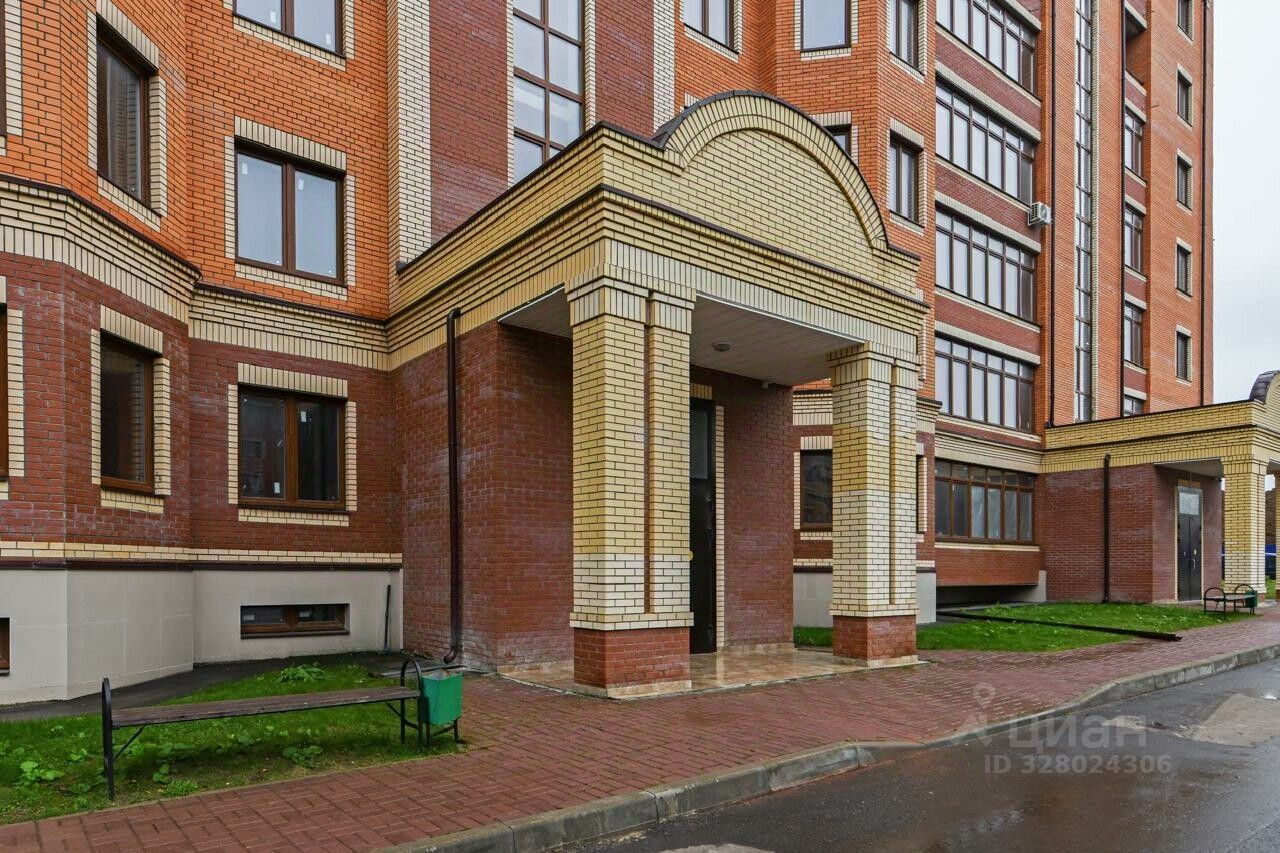 Продажа 2-комн квартиры на вторичном рынке Международный кв-л, Клязьма-Старбеево мкр, улица Береговая, 6