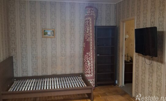 Продажа 2-комн квартиры на вторичном рынке проезд Карамзина,  д. 9 к1