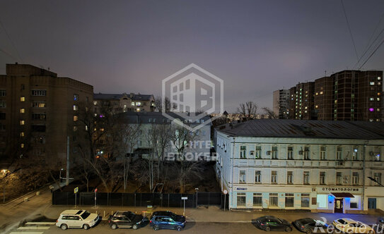 Продажа 2-комн квартиры на вторичном рынке Октябрьская улица,  д. 33