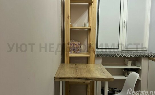 Продажа 1-комн квартиры на вторичном рынке Воскресенск, улица 60 лет Октября,  д. 4