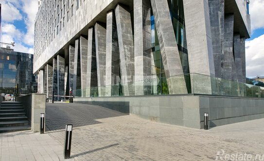 Продажа 2-комн квартиры на вторичном рынке Мосфильмовская улица,  д. 8