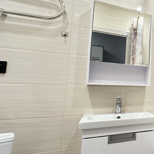 1-комн квартира с. Домодедово, улица Современников, 8