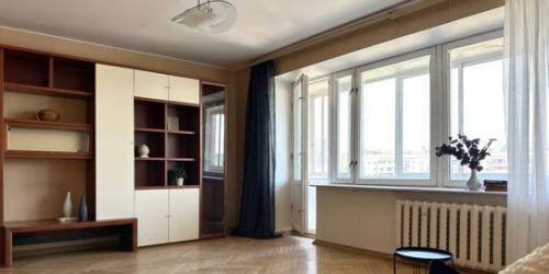 4-комн квартира Украинский бульвар,  д. 7