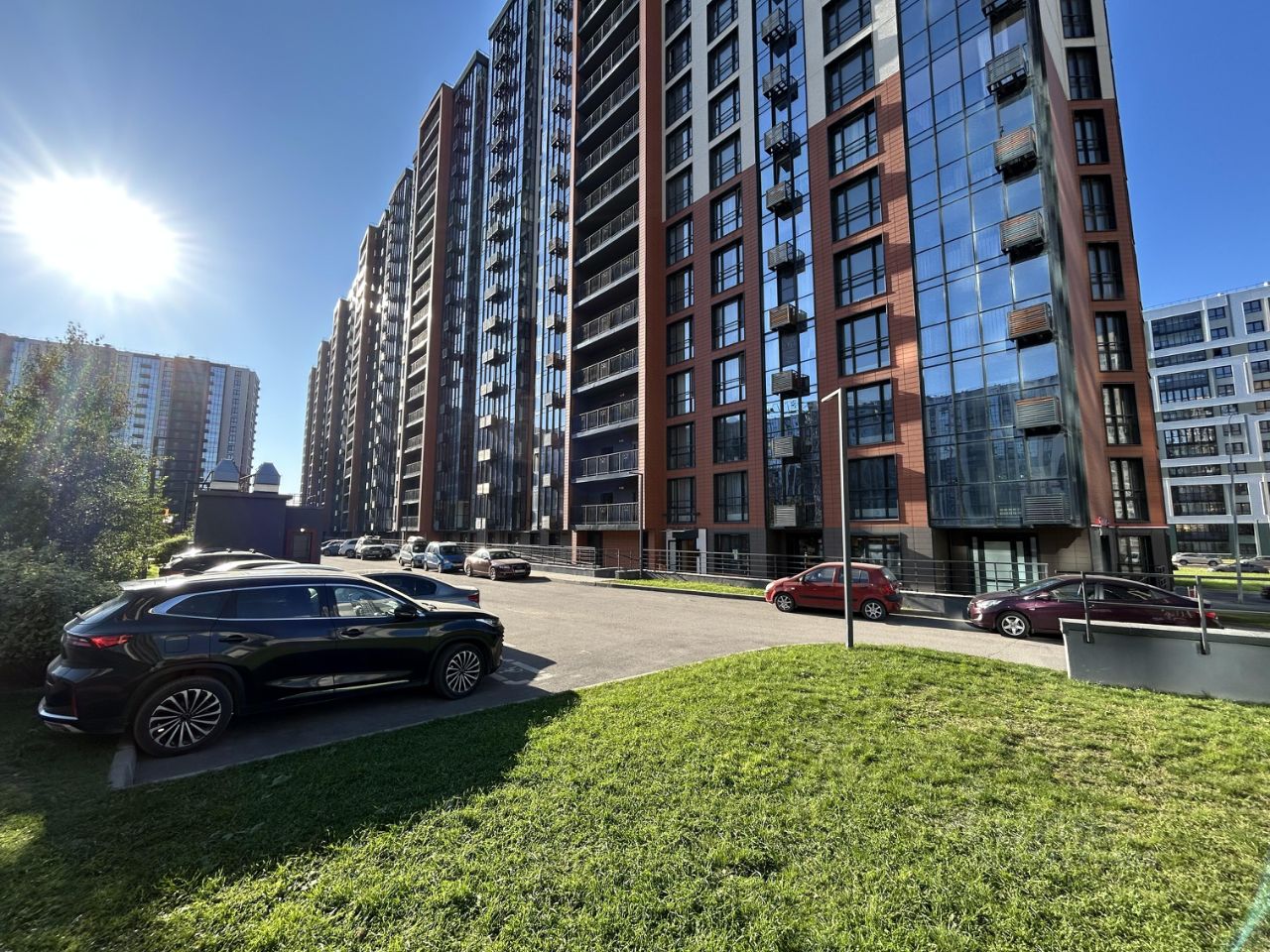 Продажа 2-комн квартиры на вторичном рынке бульвар Головнина, 3к1