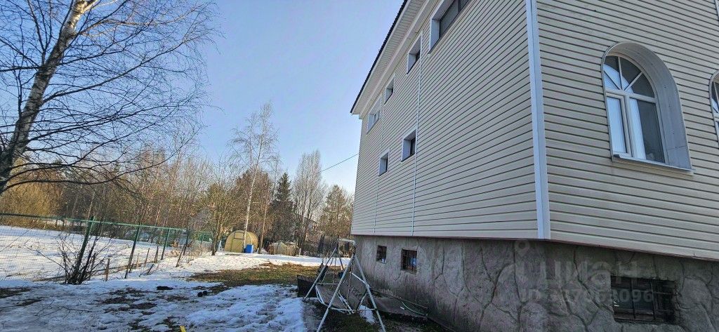 Продажа дома Ульяновка пгт, проспект Володарского, 121