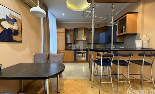 Продажа 3-комн квартиры на вторичном рынке Серпов переулок,  д. 3-5