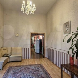 Продажа 4-комн квартиры на вторичном рынке Стачек пр-кт,  д. 160