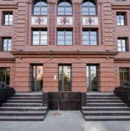 Продажа 4-комн квартиры на вторичном рынке 14-я линия,  д. 57-61,  к. П