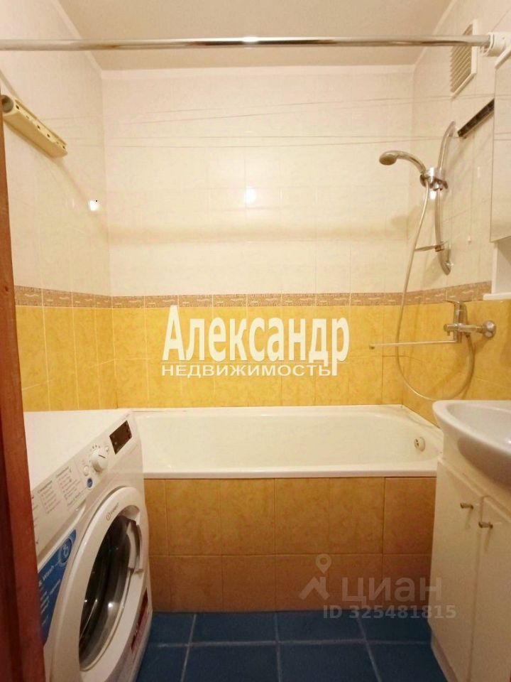 Продажа 1-комн квартиры на вторичном рынке Выборг, улица Большая Каменная, 5А