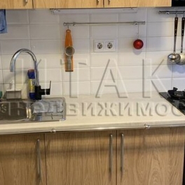 Аренда 1-комн квартиры на вторичном рынке ул Замшина,  д. 18