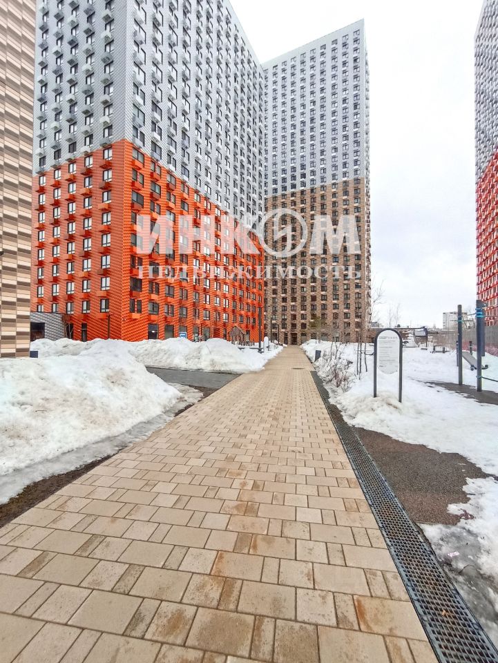 Продажа 3-комн квартиры на вторичном рынке Новохохловская улица, 15к1