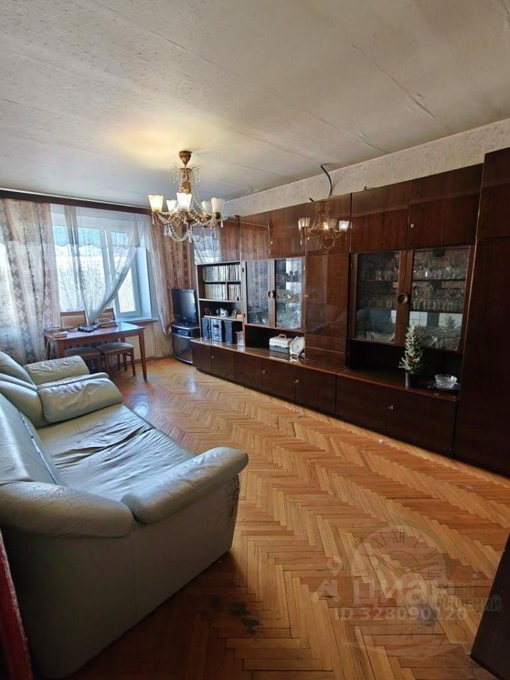 Продажа 2-комн квартиры на вторичном рынке Королев, проспект Королева, 8а