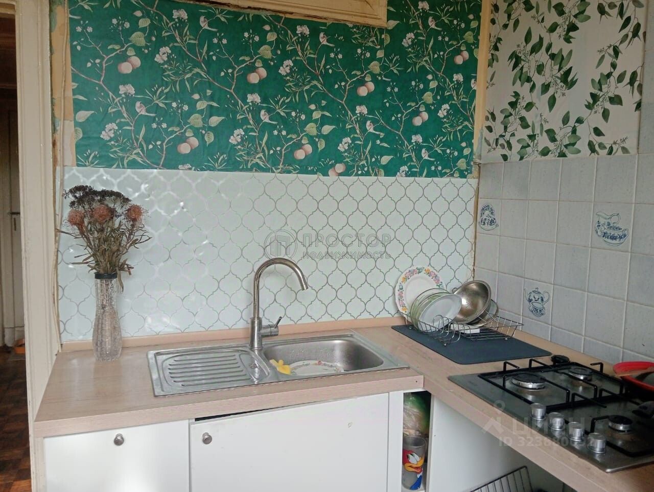 Продажа 3-комн квартиры на вторичном рынке Полоцкая улица, 4