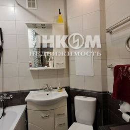 Продажа 1-комн квартиры на вторичном рынке Красногорск г, Ильинское-Усово п, Заповедная ул,  д. 5