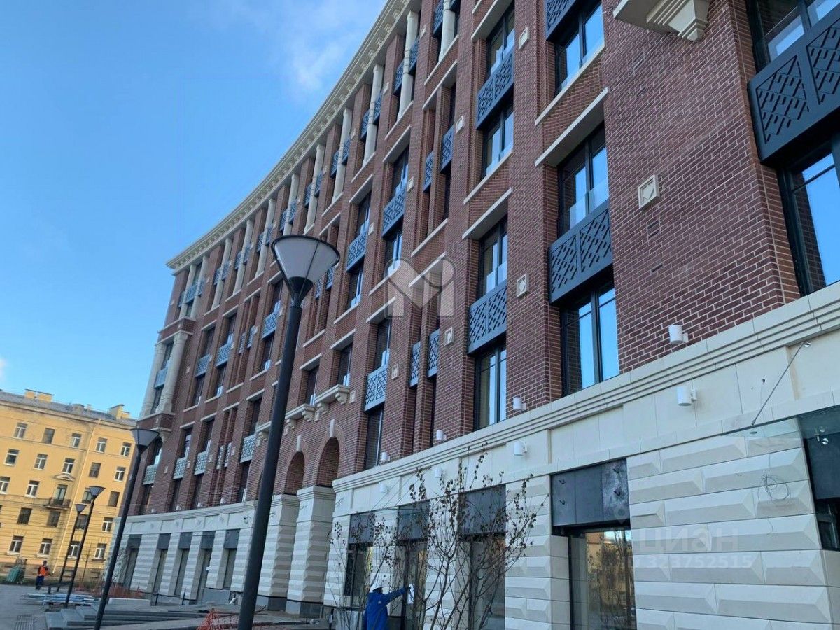 Продажа 2-комн квартиры на вторичном рынке Миргородская улица, 1