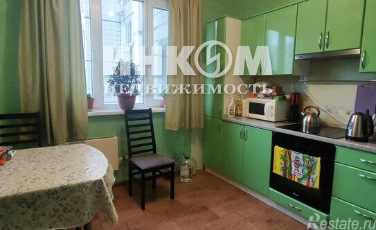 Продажа 3-комн квартиры на вторичном рынке Братиславская улица