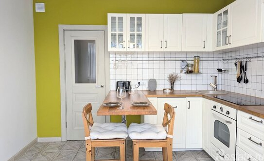 Продажа 3-комн квартиры на вторичном рынке улица Лавриненко,  д. 5